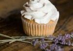 Cupcake with white frosting